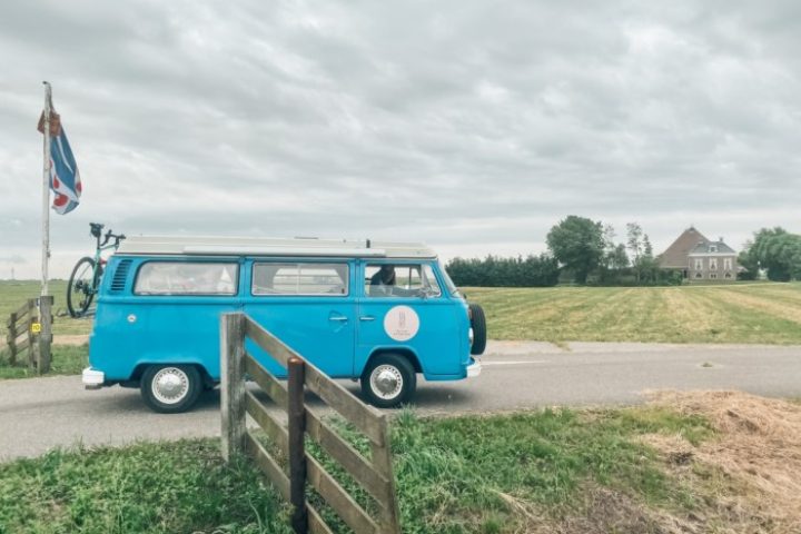 Dutch Outdoors blue van